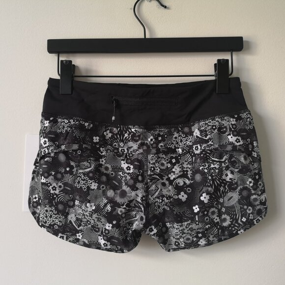 NWT LULULEMON SEAWHEEZE Black White Floral Print Lined Speed Shorts 6 *SE - Picture 4 of 8